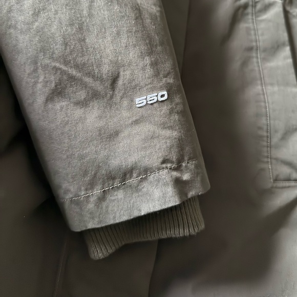 The Northface Parka Down Coat - Picture 9 of 11